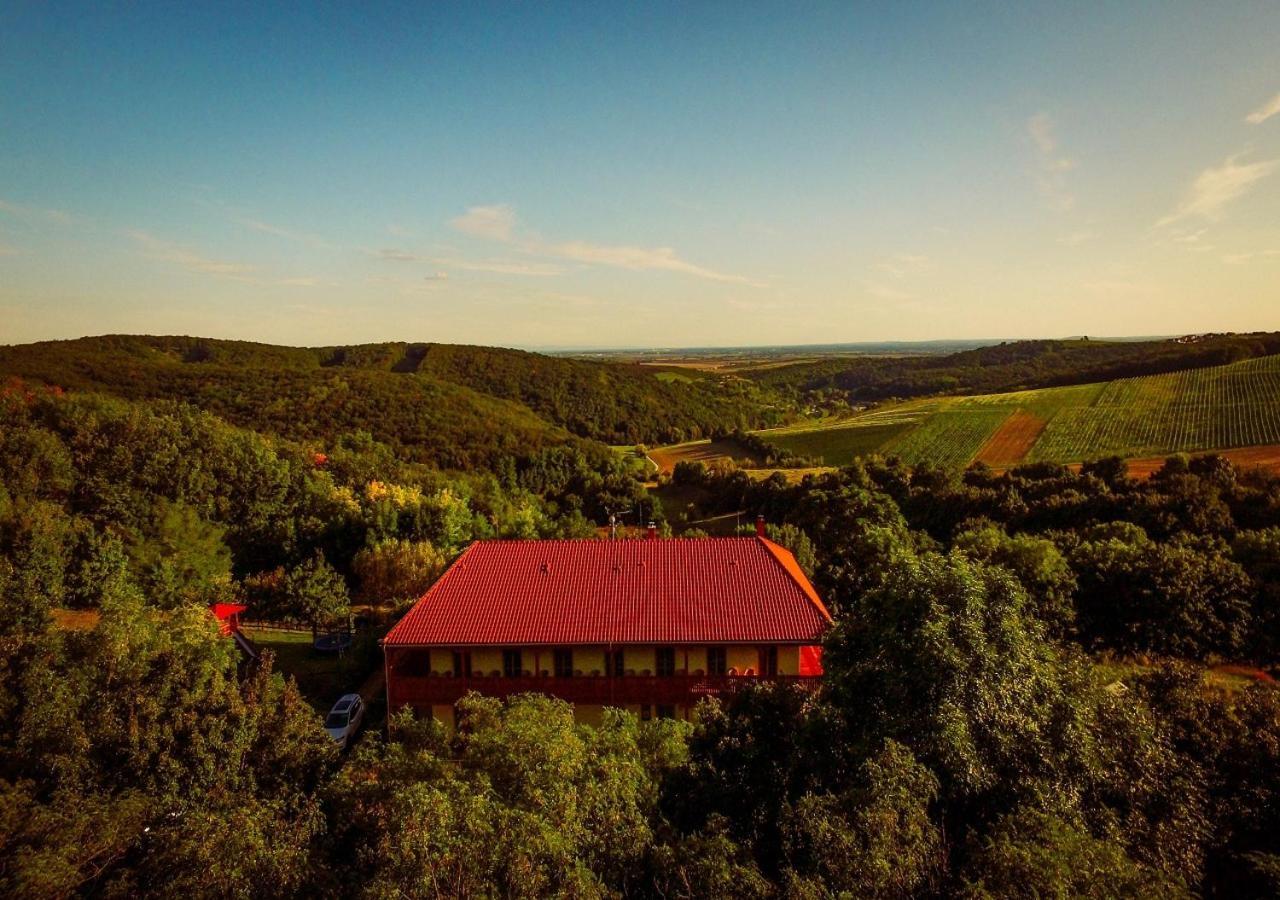 Farma Ovčí Terasy Vila Němčičky Exterior foto